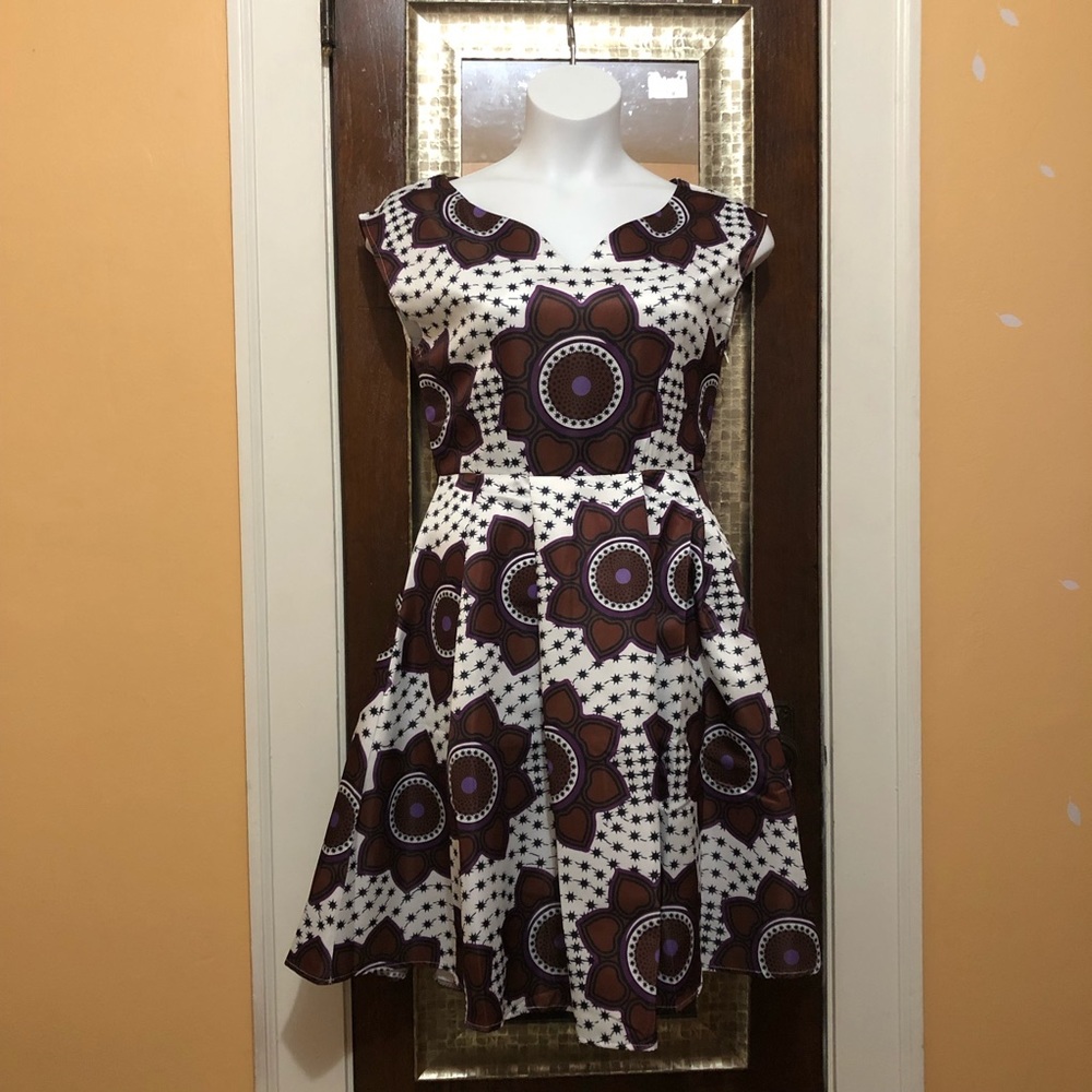 🚩Printed flair/pleat dress